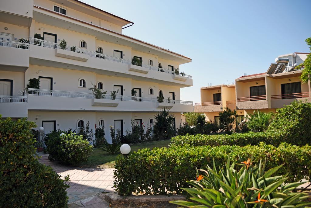 Lyristis Dinos Studios & Apartments Faliraki Zewnętrze zdjęcie