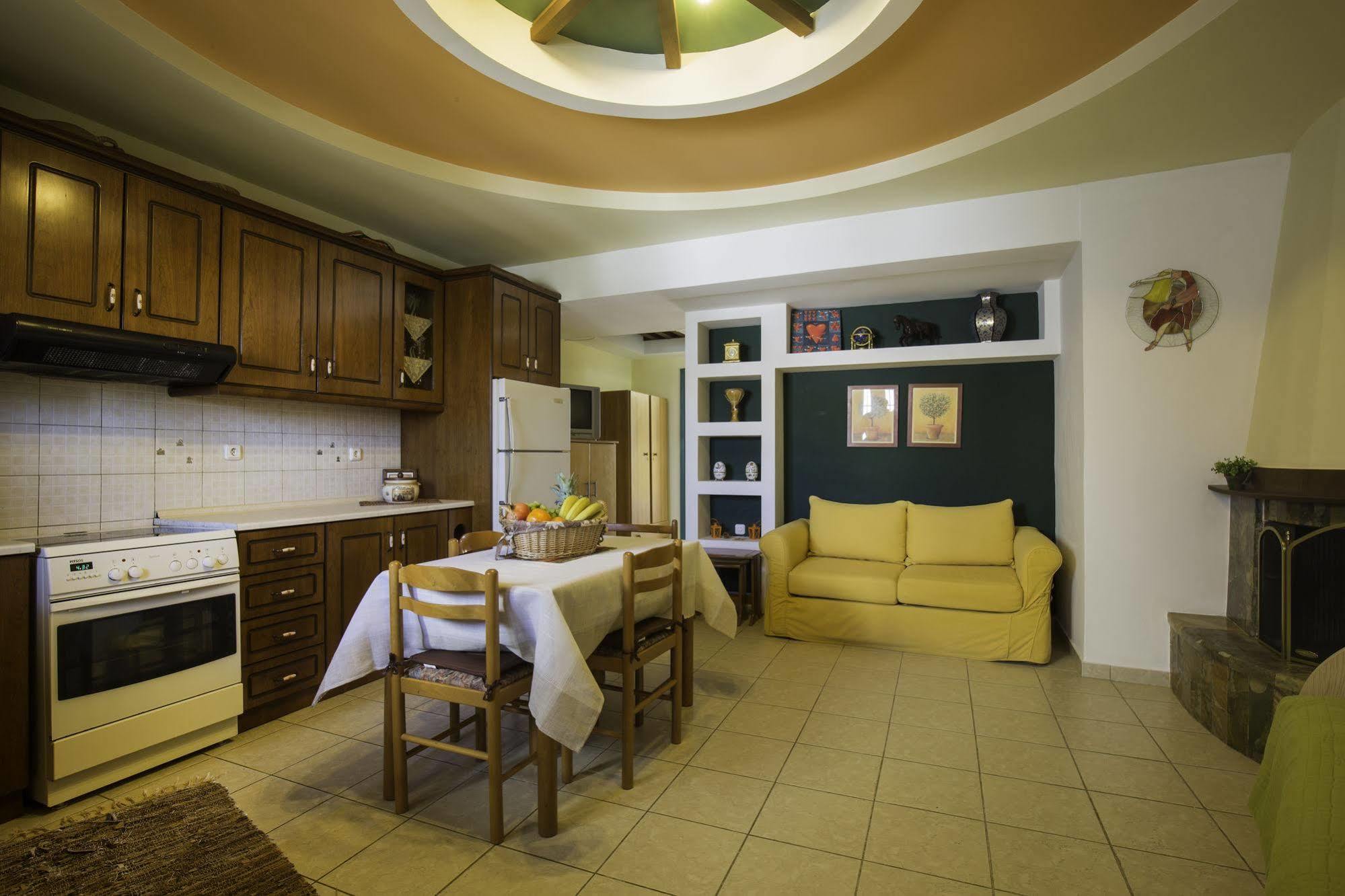 Lyristis Dinos Studios & Apartments Faliraki Zewnętrze zdjęcie
